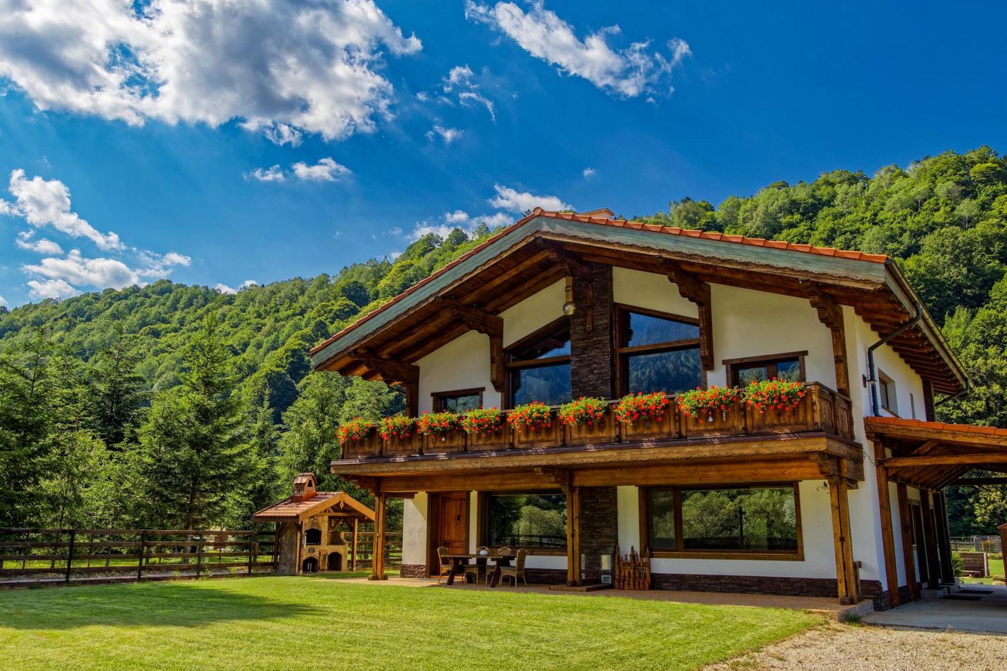 Zărneşti Avalanche Plaiul Foiiヴィラ エクステリア 写真